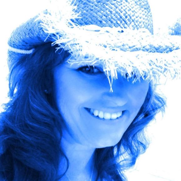 Meet your Posher, Tammy - Picture 1 of 1